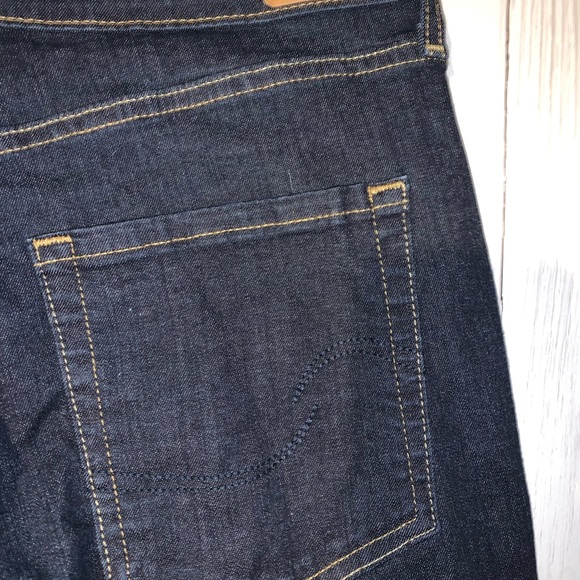 PREMIUM DENIM HP🎉LEVI’S Totally Shaping High Rise Skinny Jeans 14M NWT - Picture 3 of 16